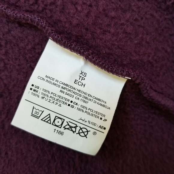 3/$28 Old Navy Active Women's Vest Sz XS - Picture 7 of 8